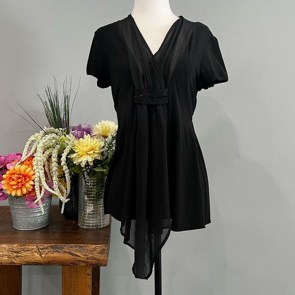 Ran Designs Top - Picture 2 of 14